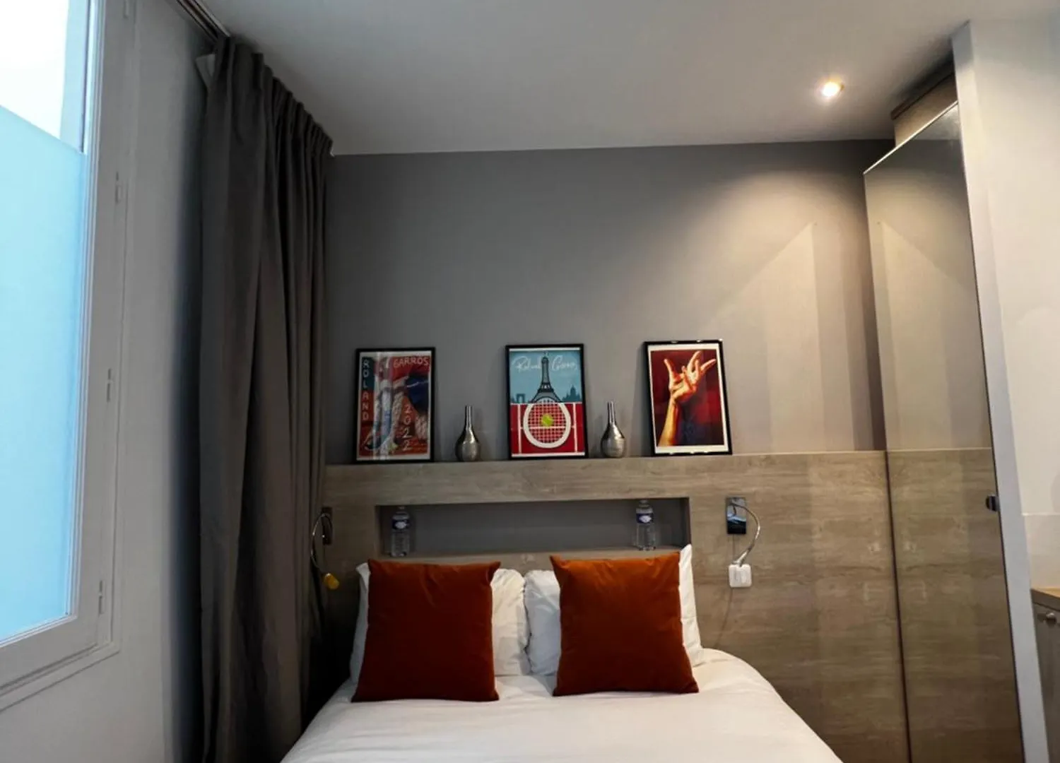 Cocoon Gallery B&B